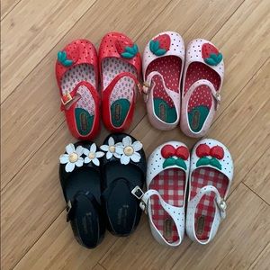 Mini Melissa Strawberry Cherry Daisy Loy sz 9 HTF!